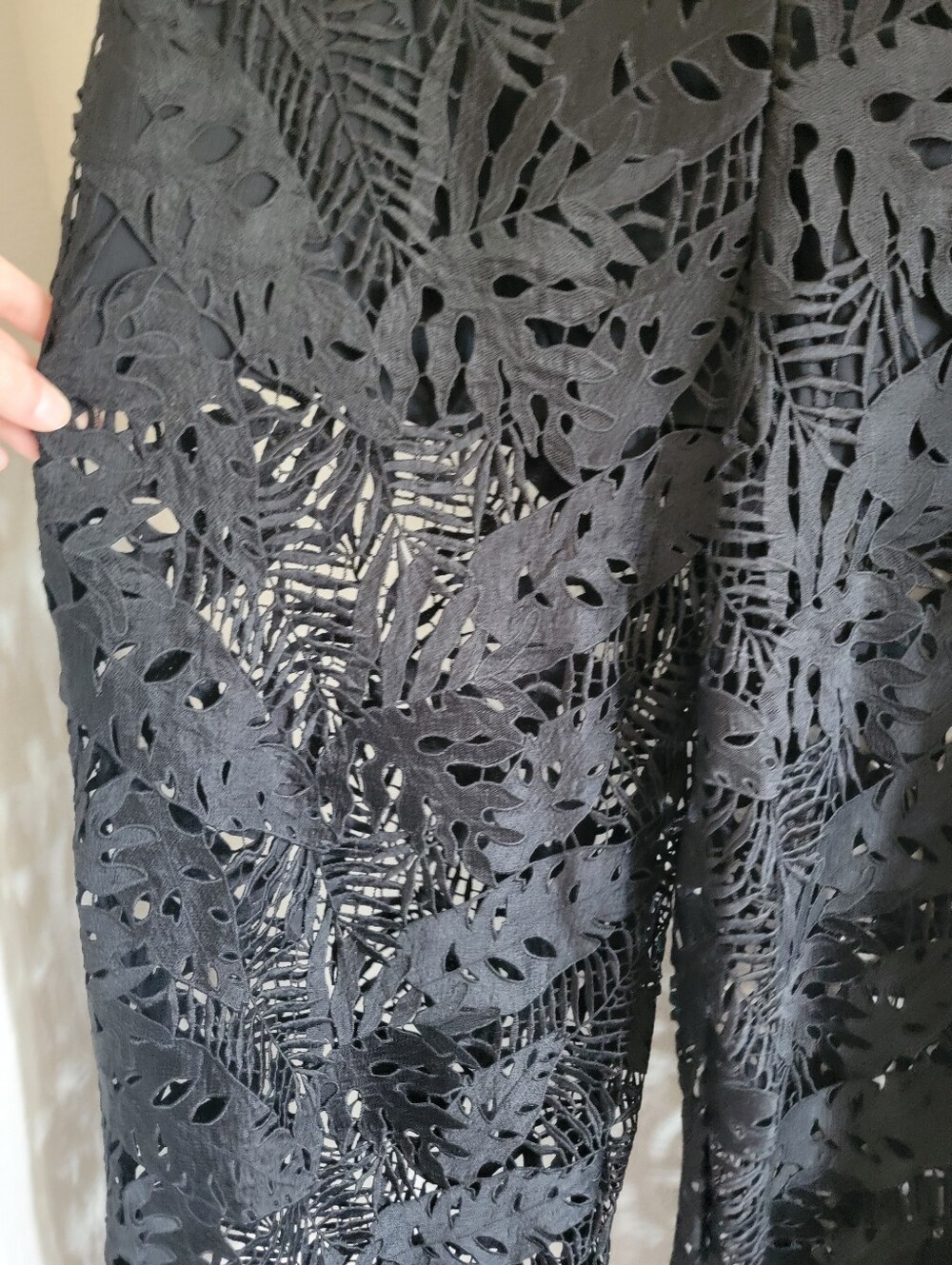 NWT Express High Waisted Lace Wide Leg Ankle Pant Black Palm Size 10L - Picture 8 of 8